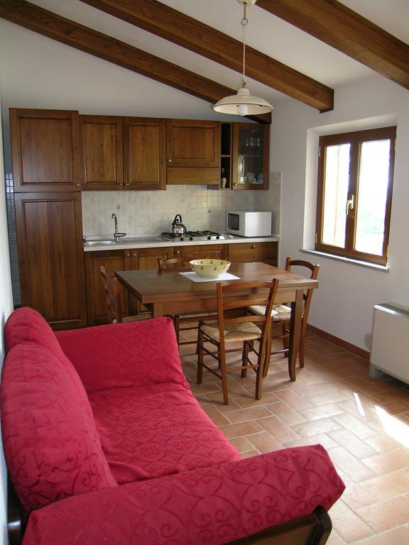 Agriturismo Podere Ossaia Cortona Room photo